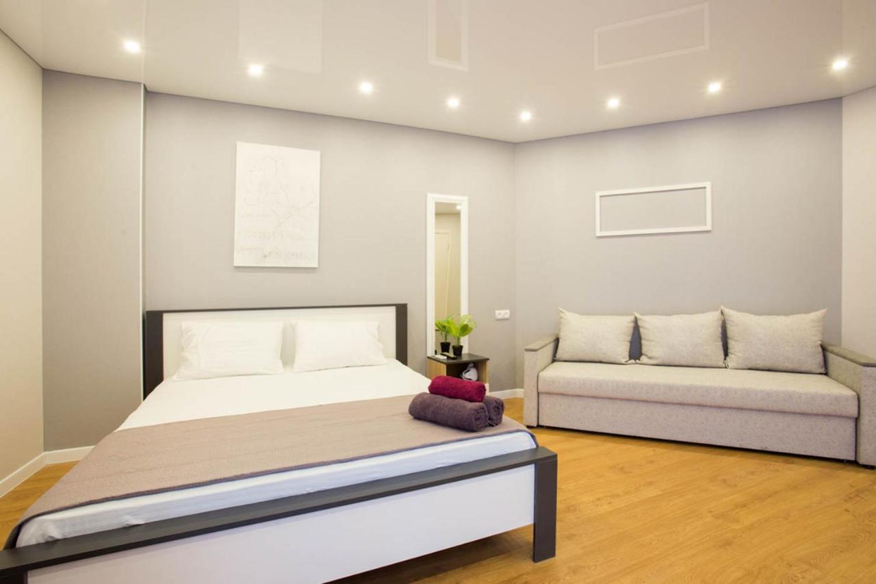 New Studio In The City Center - Mykoly Khvylovoho Str 5-2 Kharkov Luaran gambar