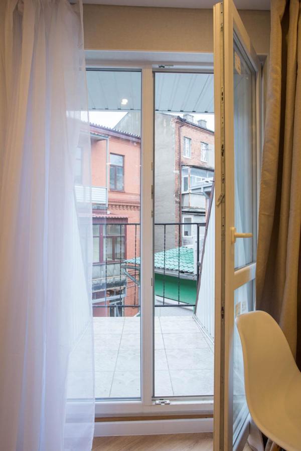 New Studio In The City Center - Mykoly Khvylovoho Str 5-2 Kharkov Luaran gambar